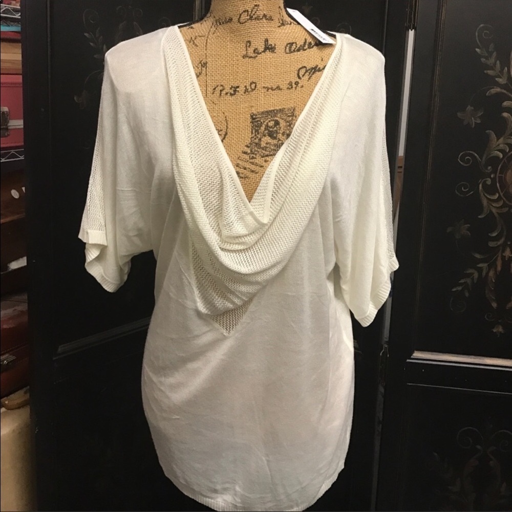 LAmade Cream Lt weight Sweater Size M